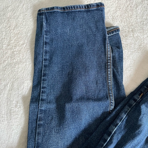 Old Navy Straight Leg Blue Jeans - Picture 3 of 7